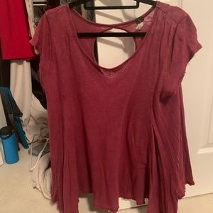 Flowy Tee with Opening in the Back